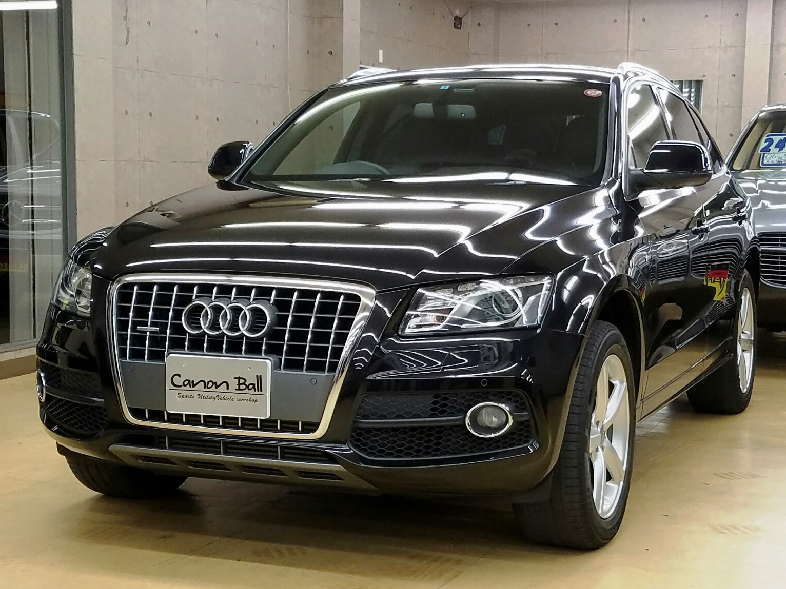 アウディQ5 中古車／／アウディ専門店 中古車販売【キャノン