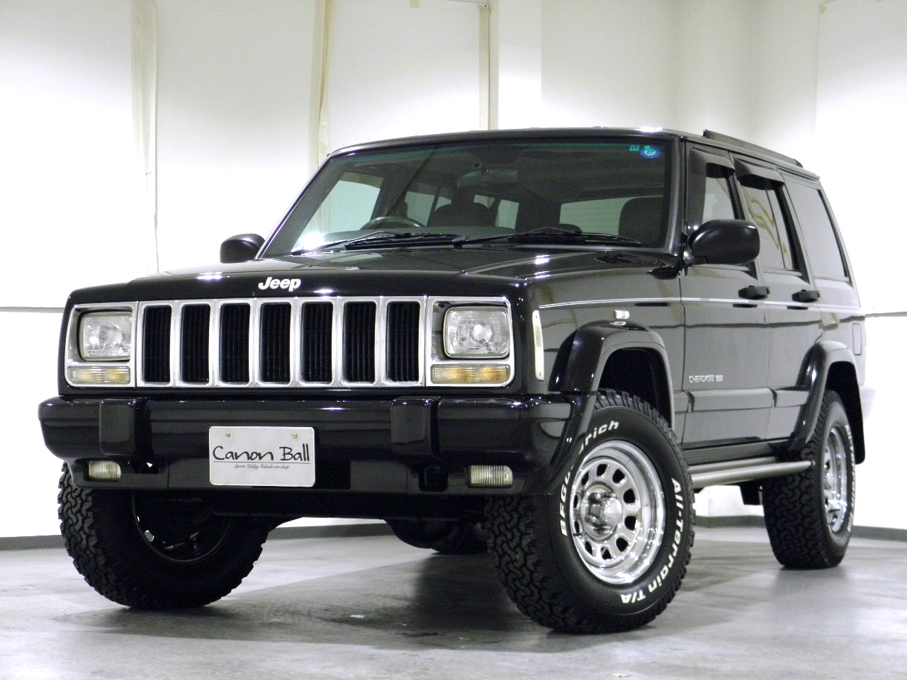 1/18　京商　ジープ　チェロキー　1992　黒 京商 ミニカー | OttO mobile 1/18scale Jeep Cherokee Limited