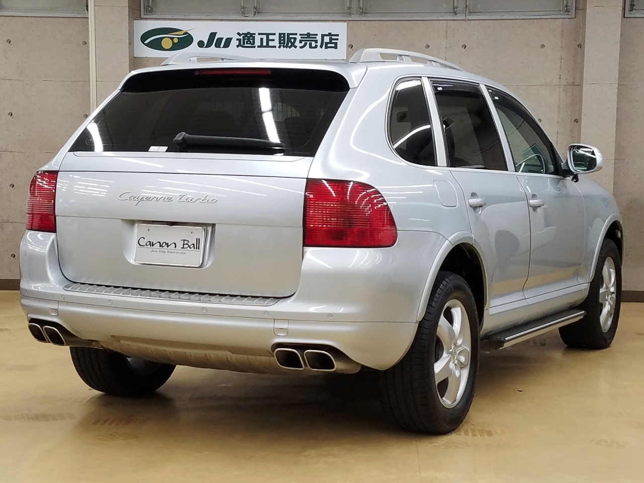 ☆未使用☆美品☆ポルシェ　カイエンPorsche Cayenne サッカーボール ポルシェ カイエン 中古車詳細／ポルシェ中古専門店【キャノンボール