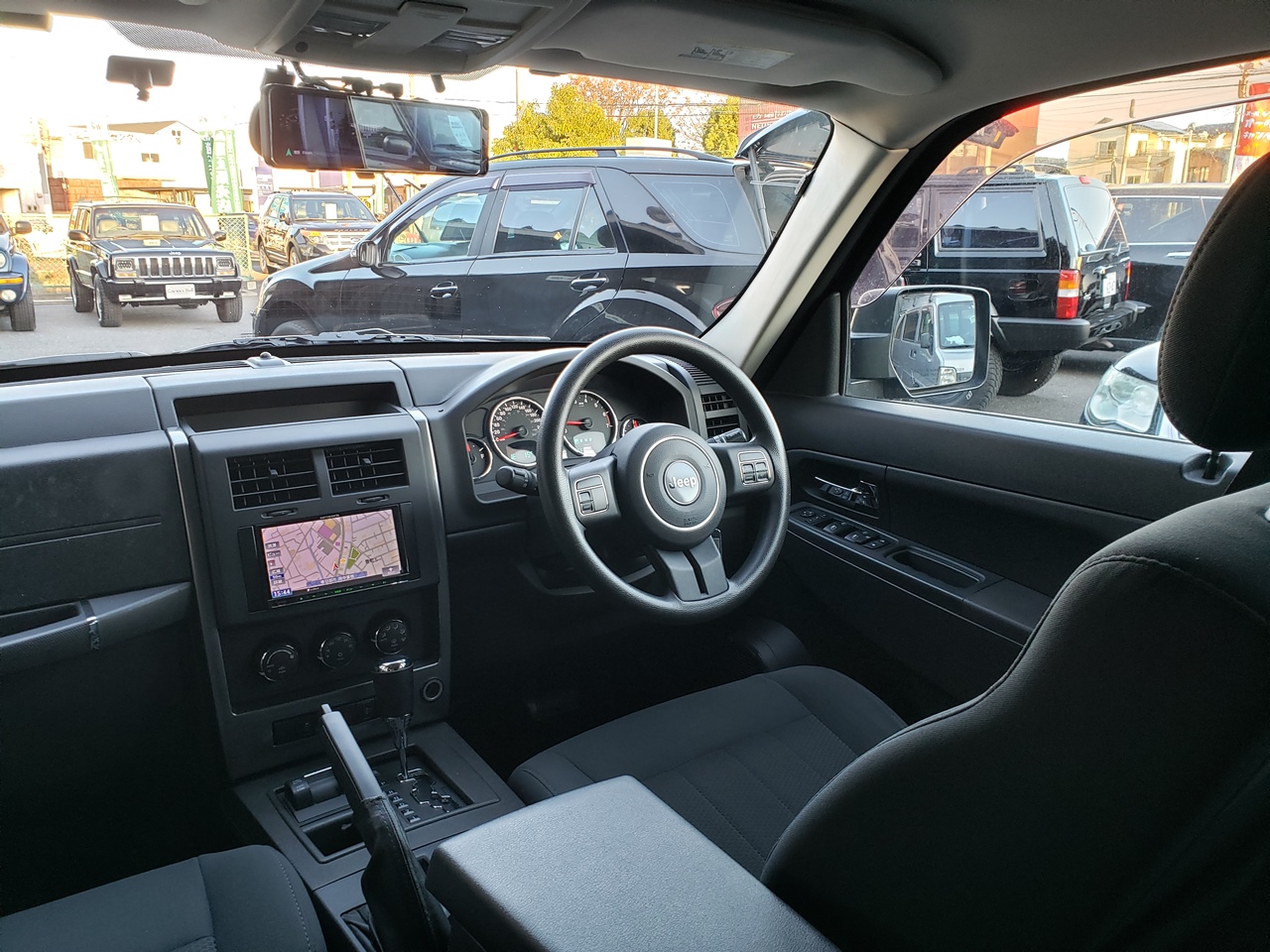 uX|[c MKW16C`AWBFObhb`A/T^CKO2 SDirTV&Bluetooth@\ yz 140.4~zvڍ׃C[W摜ł